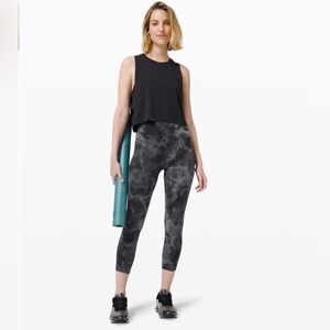 Lululemon Align Crop 21" *Diamond Dye
Diamond Dye Pitch Grey Graphite Grey